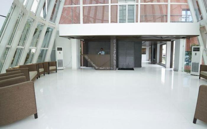 Satyan Inn