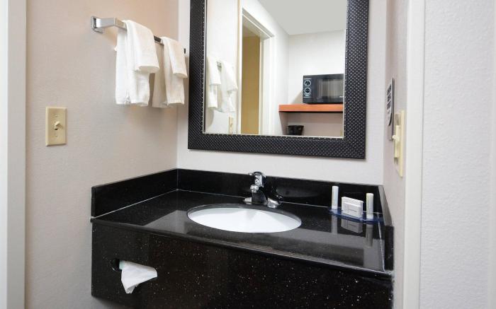 Fairfield Inn & Suites Charlottesville North