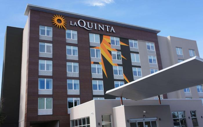 La Quinta Inn & Suites by Wyndham Mobile