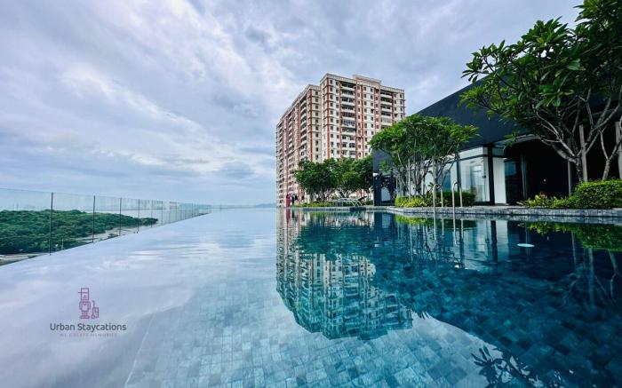 HOT -Cozy & Drive urban suites 10 pax UA187 WL N