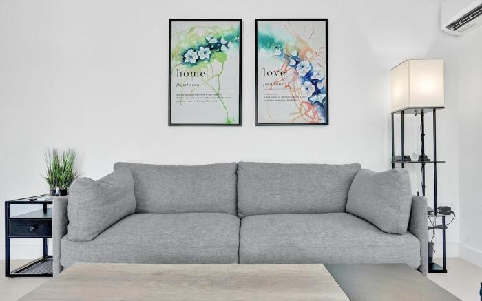 Modern Hallandale Apt w/ Backyard Near Beach