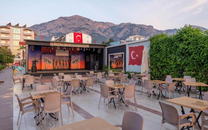 Lims Bonadea Beach Hotel