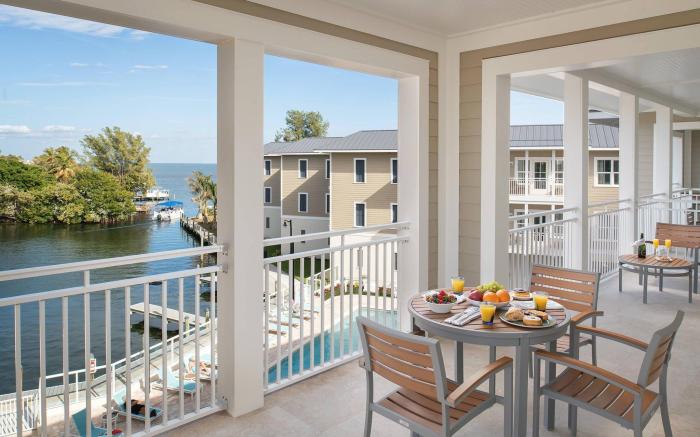 Waterline Villas & Marina, Autograph Collection