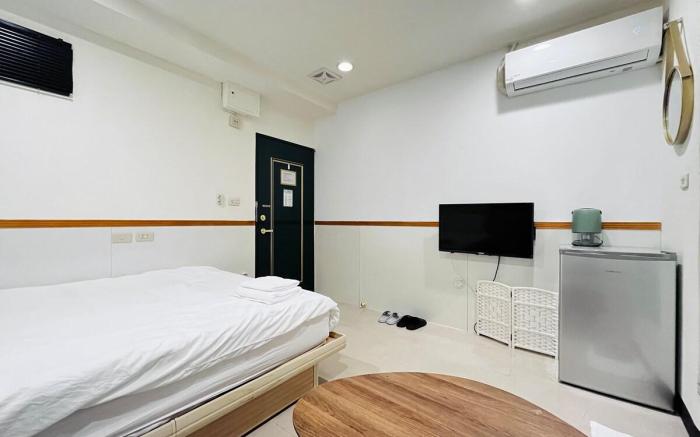 B9 Sophisticated Taipei 1min to MRT, 1min to 7-11