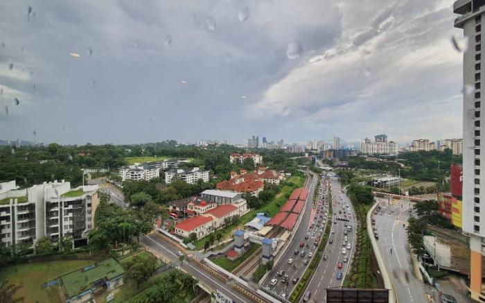 Studio Deluxe Regalia Suite Infinity Pool KL City