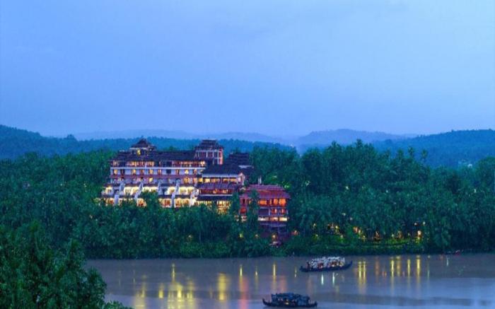 The Raviz Kadavu, Kozhikode