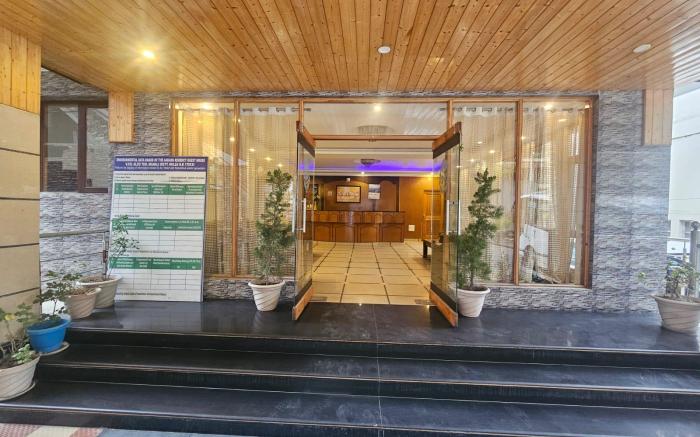 Hotel Aakash Regency