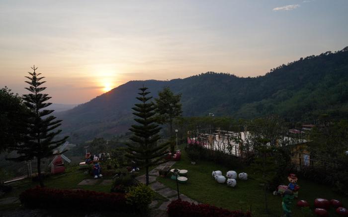 Ban Rai Rabeangmok