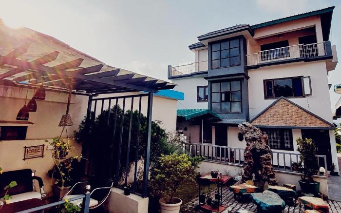 Alinda House Naukuchiatal By The Gaur