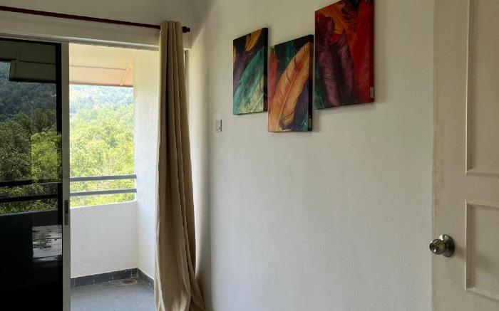 3 Bedrooms 2 Bathrooms Seruni Apartment, Unit 02