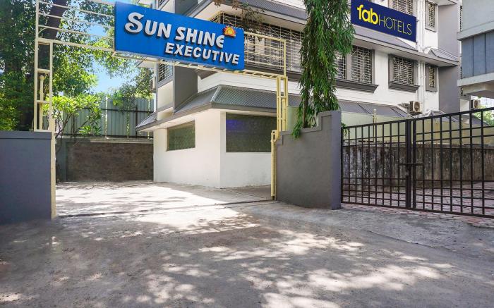 FabHotel Corporate Executive - Nr. D'Mart, Lonavala