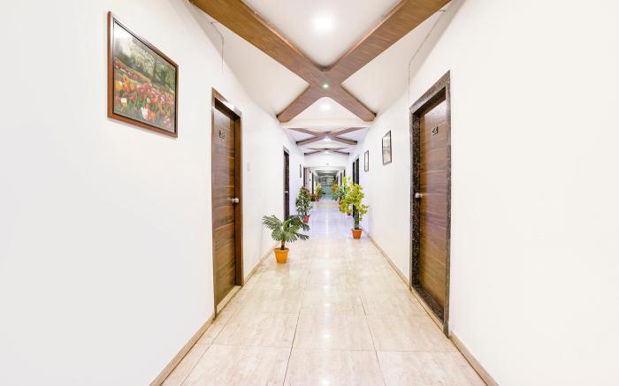 FabHotel Ratna Palace -  Stadium Cross Rd, nr. Sabarmati, Motera