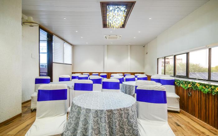 FabHotel Awadhvue