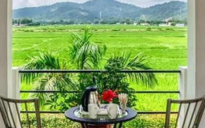 Eiyuu Hotels - Wildlife Nature Stayz