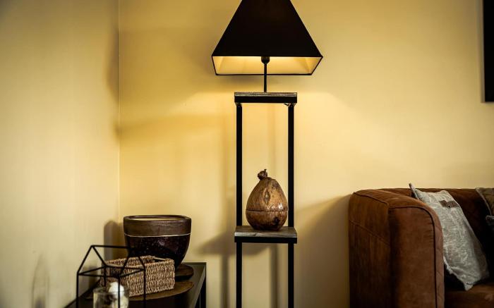 Jolie villa avec piscine    6 kms des plages