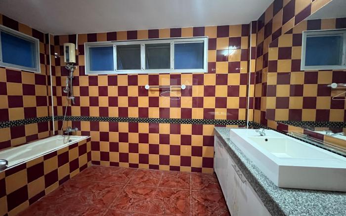 Wst 3 km,jomtien golden POOL villa,4BR