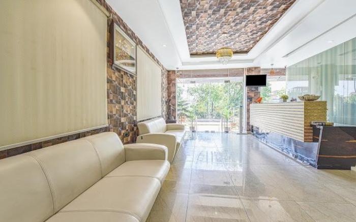 Kaki Hotel & Roof Top Restaurant