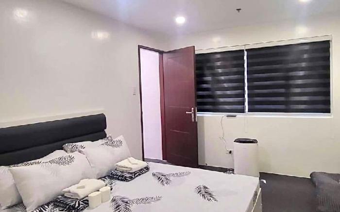 CarlMarie Spacious Condo Unit