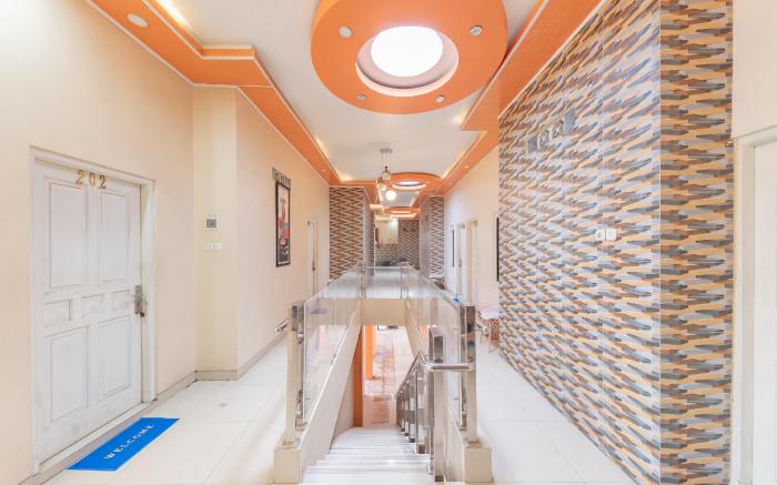 Urbanview Hotel Rifal Home Tegal