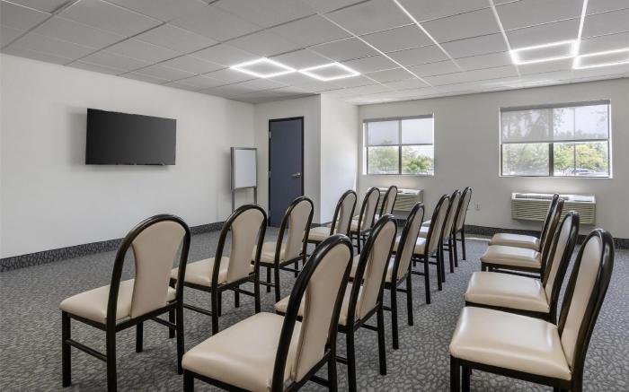 Best Western Bolingbrook Hotel