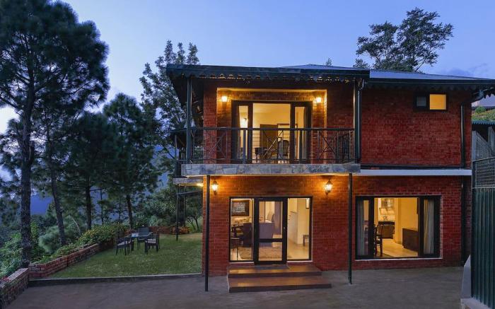 Uncle Bob Villa, Best View In Kasauli 3BDR w/Cook 