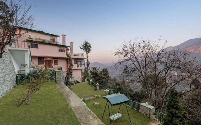 Lion's Den Estate 7 BD Ramgarh serviced Villa, BBQ