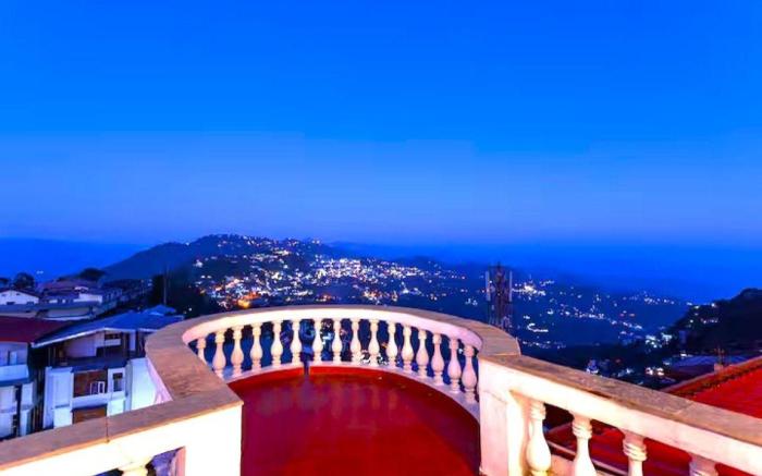 Trishul Mountain Views,4BR Villa, Cook,Staff, BBQ