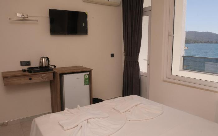 Sea Door Hotel