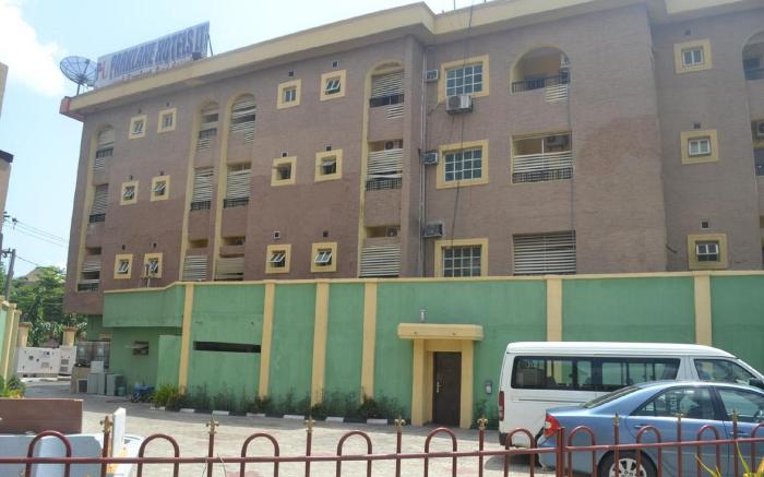 Park Lane Hotel, Ajao Estate