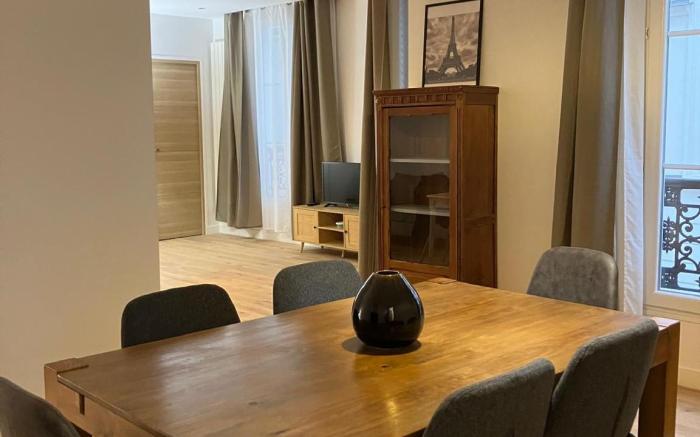 Appartement Charmant et Spacieux au C  ur de Paris