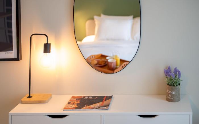 Design 1BDR Apartment near City Center