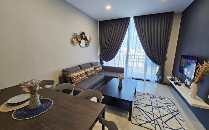 Lovely Podium CityView 3Bedroom with Pool A2