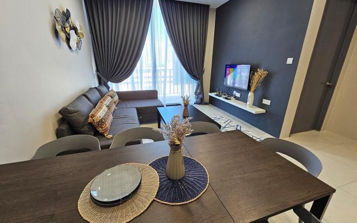 Lovely Podium CityView 3Bedroom with Pool A2