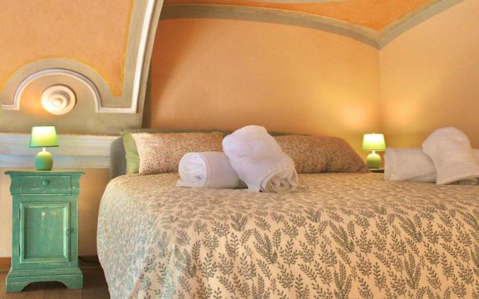 The Painter’s Nest + Lake Garden