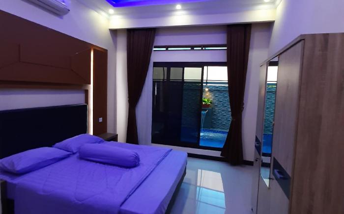 VILLA MB