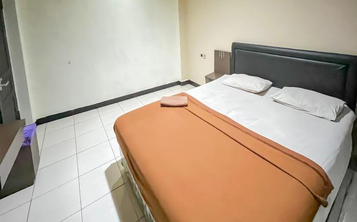 RedDoorz near Taman Kamboja Banjarmasin
