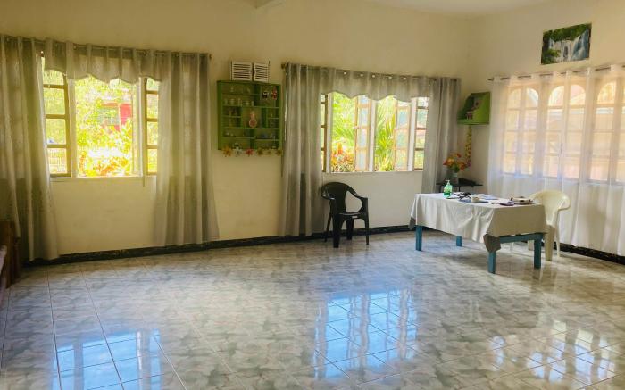 SuperDeal Room