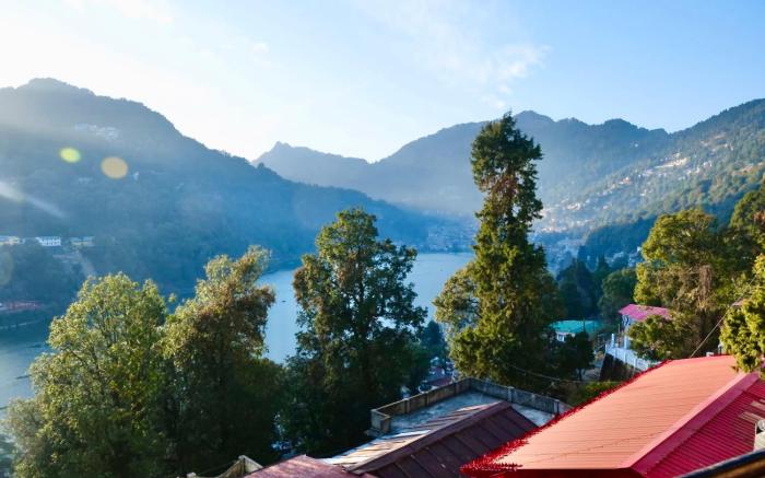 Sukoon Lake View BnB by Boho Stays