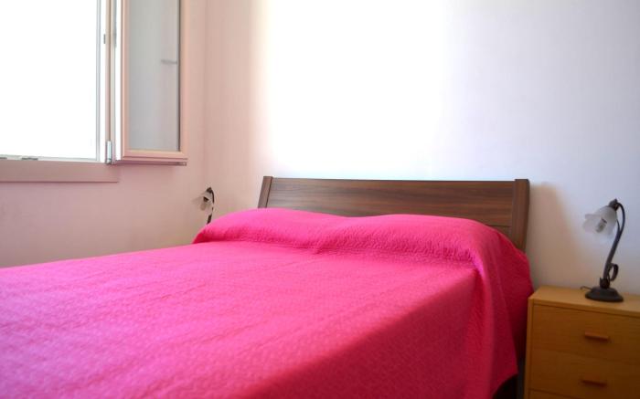 Taki holiday home on the first floor with two bathrooms in San Foca