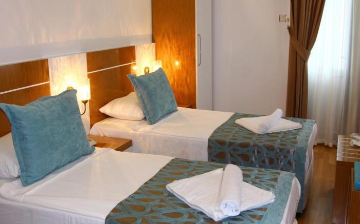 ESPERANZA HOTEL