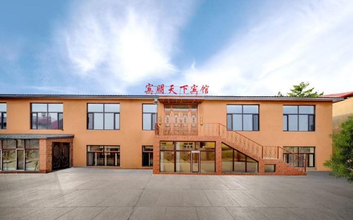 Luxury Large Bed Room  
Luxury Double Bed Room  
Luxury Family Room