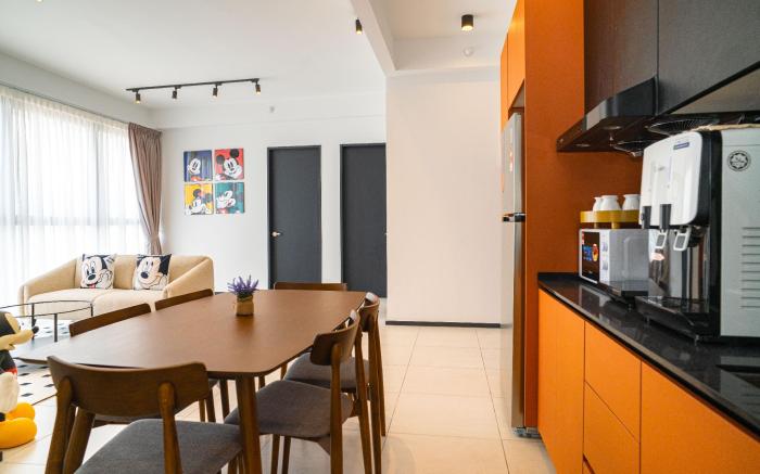 MICKEY MAGIC SUITE @ SEAVIEW