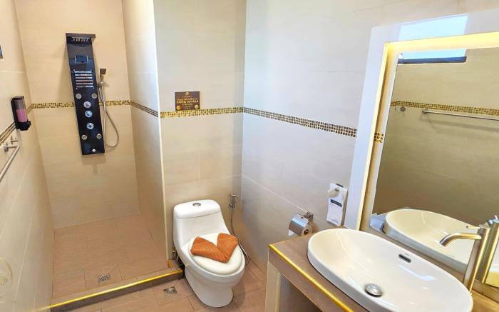 TUCHELAND Luxury Pool Villa Pattaya Walking Street