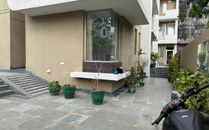 Hotel Admire Inn Noida Sector 50