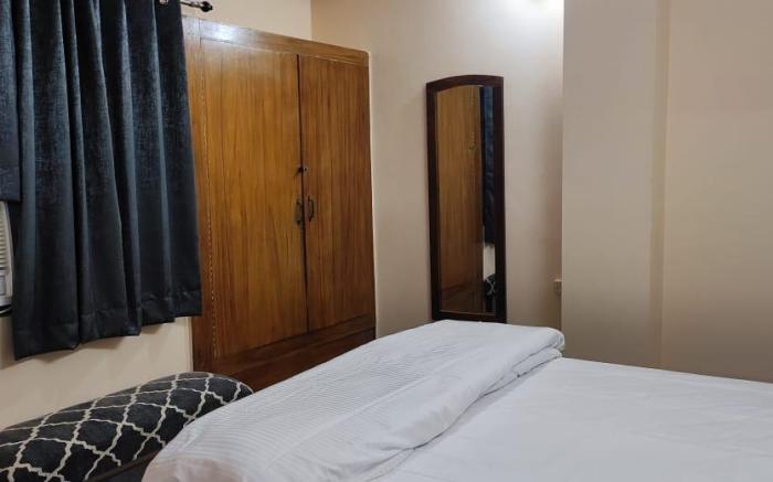 Two Bedroom apartment in midst of all 5 star hotel