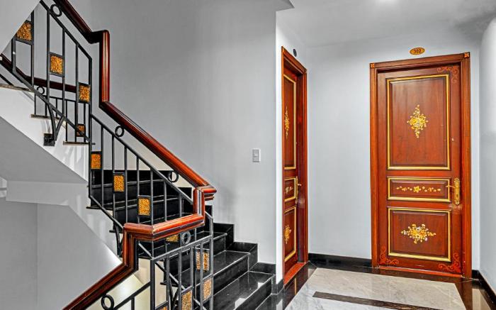 HANZ 345 Business Suite Condo Hotel