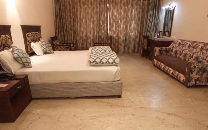 Hotel Taj Darbar(Bodh Gaya)