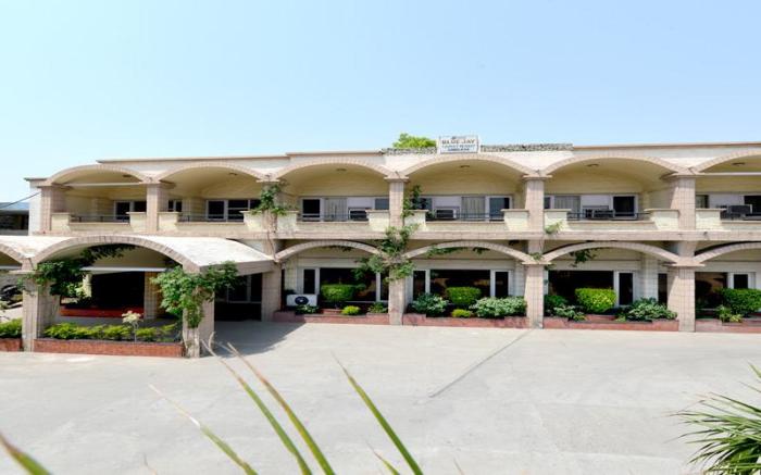 Blue Jay Tourist Resort, Samalkha