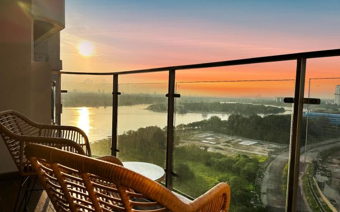 Seaview Sunset Suite InsStyle Danga Bay