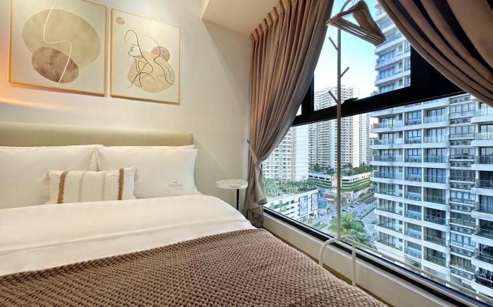 Seaview Sunset Suite InsStyle Danga Bay